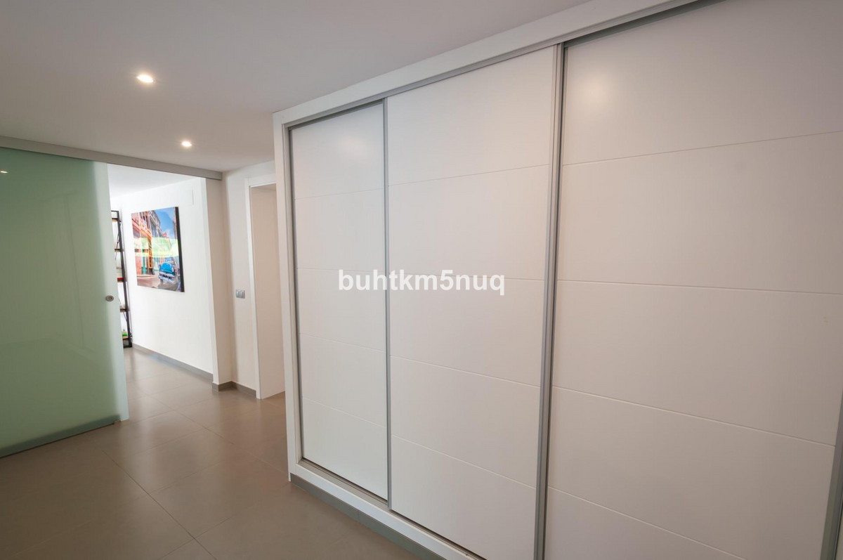Appartement te koop in Calpe | 4 slaapkamers H5444521