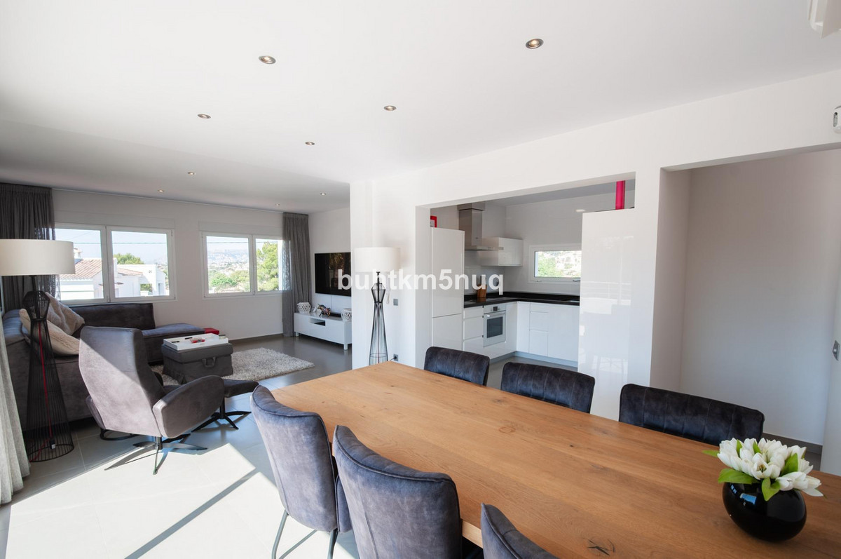 Appartement te koop in Calpe | 4 slaapkamers H5444521