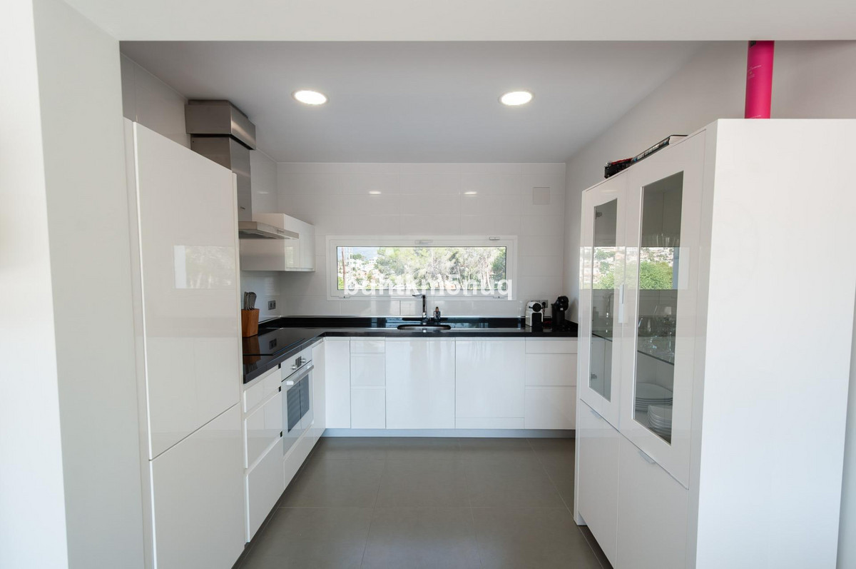 Appartement te koop in Calpe | 4 slaapkamers H5444521