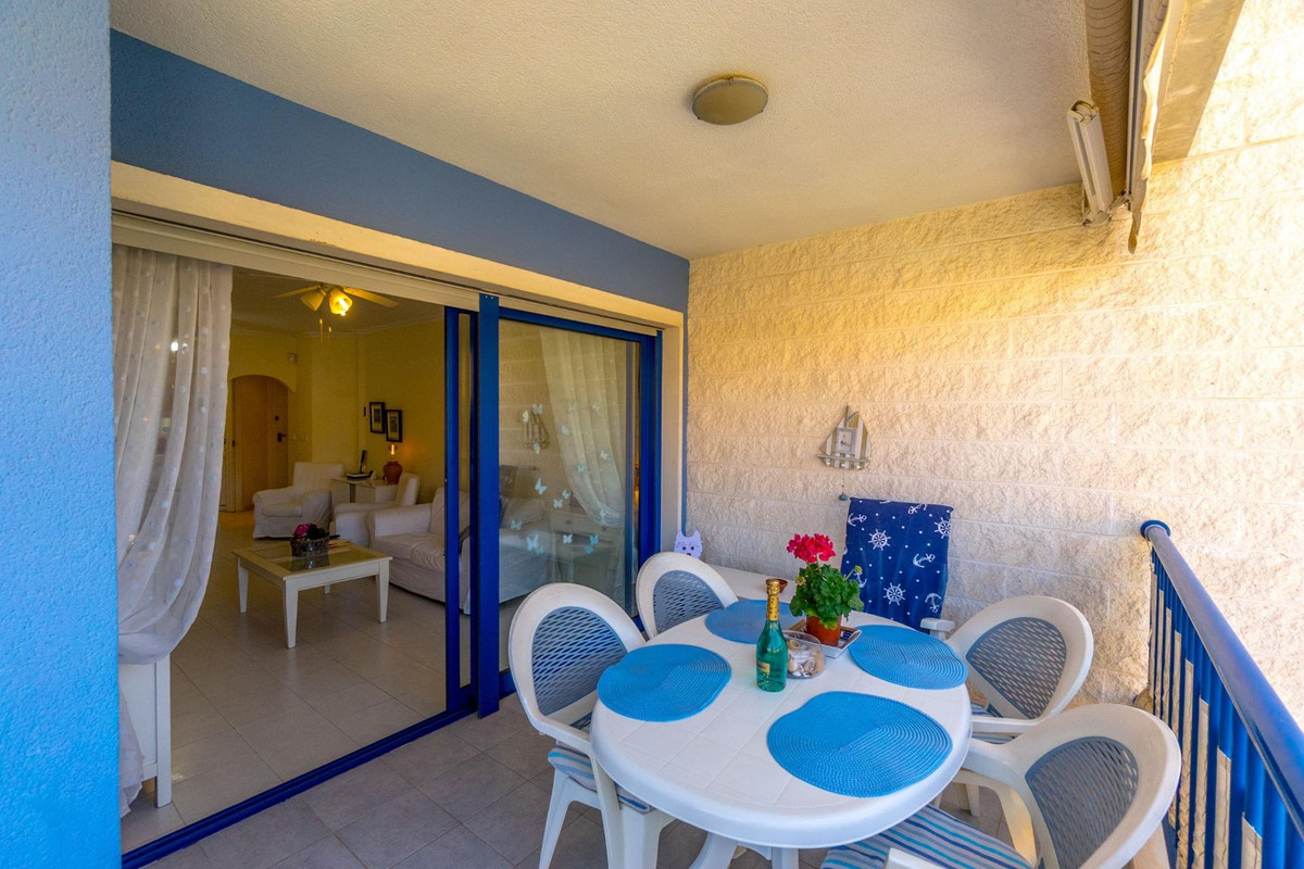 Appartement te koop in Campoamor | 2 slaapkamers H5234974