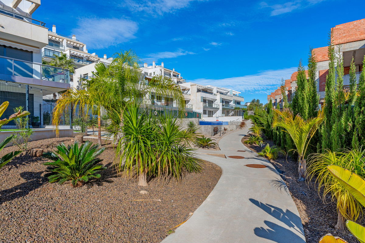 Appartement te koop in Campoamor | 2 slaapkamers H5244406