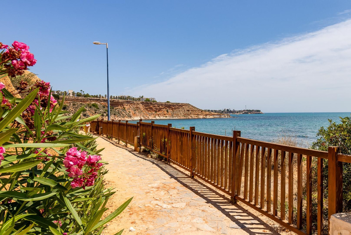 Penthouse te koop in Campoamor | 3 slaapkamers H5383507