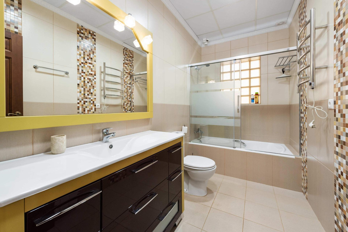 Appartement te koop in Campoamor | 4 slaapkamers H5393575