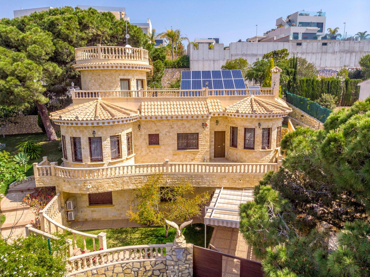 Appartement te koop in Campoamor | 4 slaapkamers H5393575