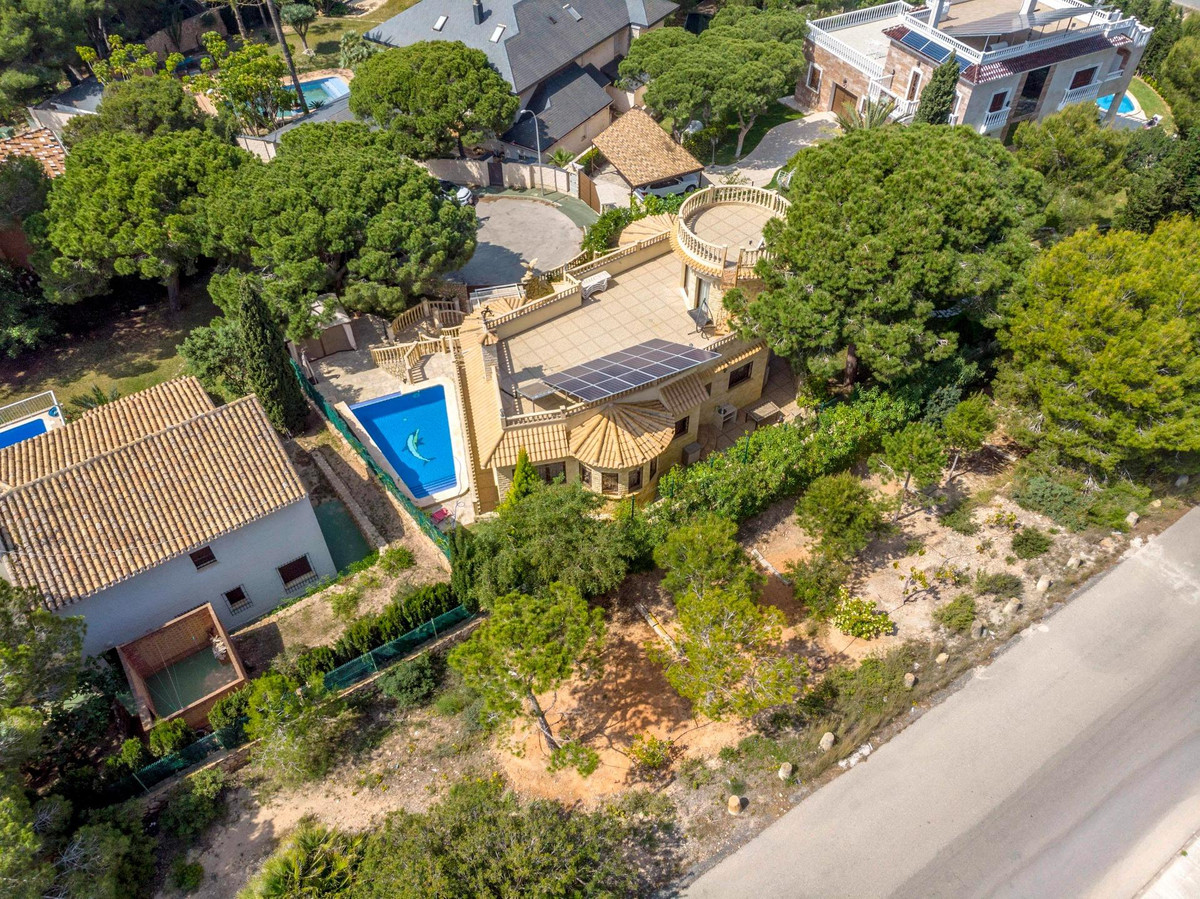 Appartement te koop in Campoamor | 4 slaapkamers H5393575