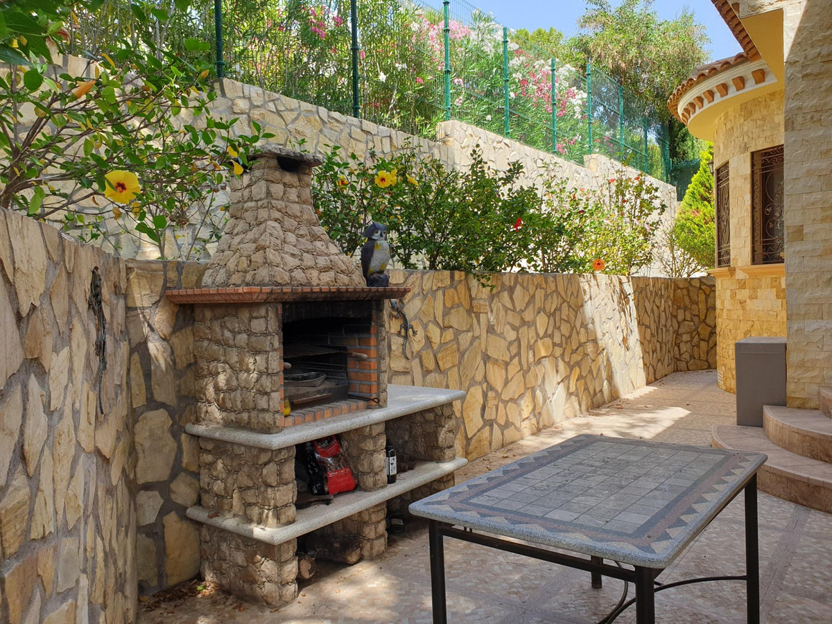 Appartement te koop in Campoamor | 4 slaapkamers H5393575