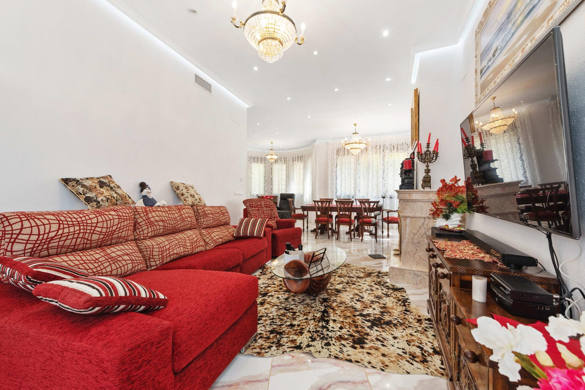 Appartement te koop in Campoamor | 4 slaapkamers H5393575