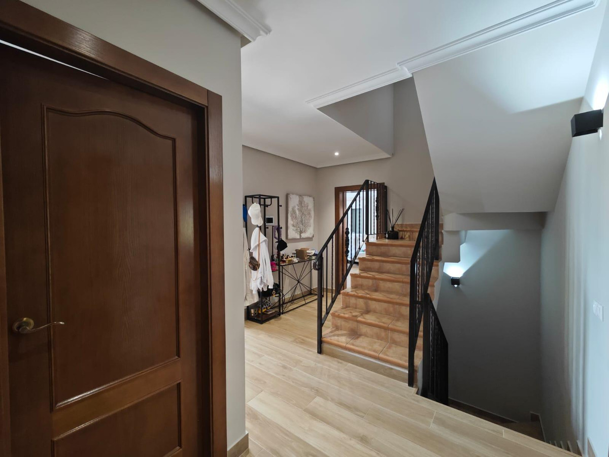 Huis te koop in Campoamor | 4 slaapkamers H5453653