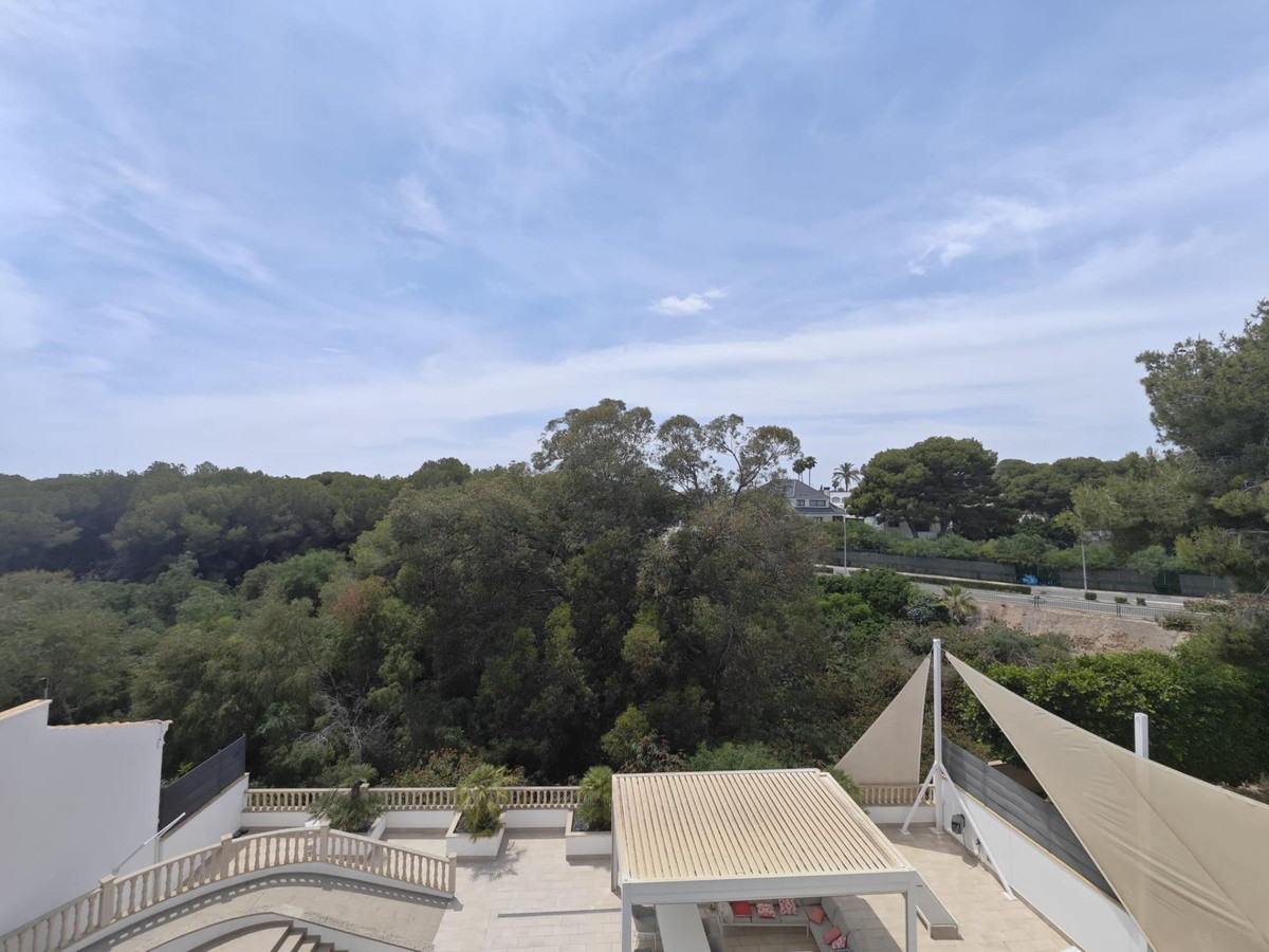 Huis te koop in Campoamor | 4 slaapkamers H5453653