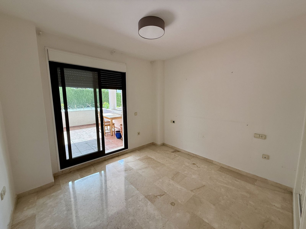 Begane grond appartement in Cancelada-16