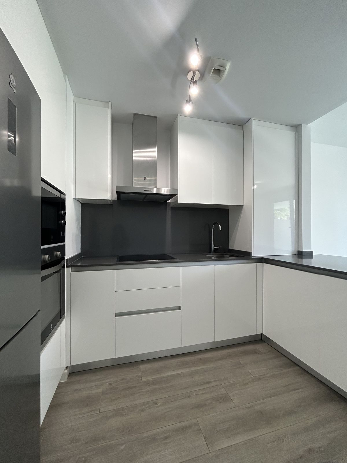 Begane grond appartement in Cancelada-5