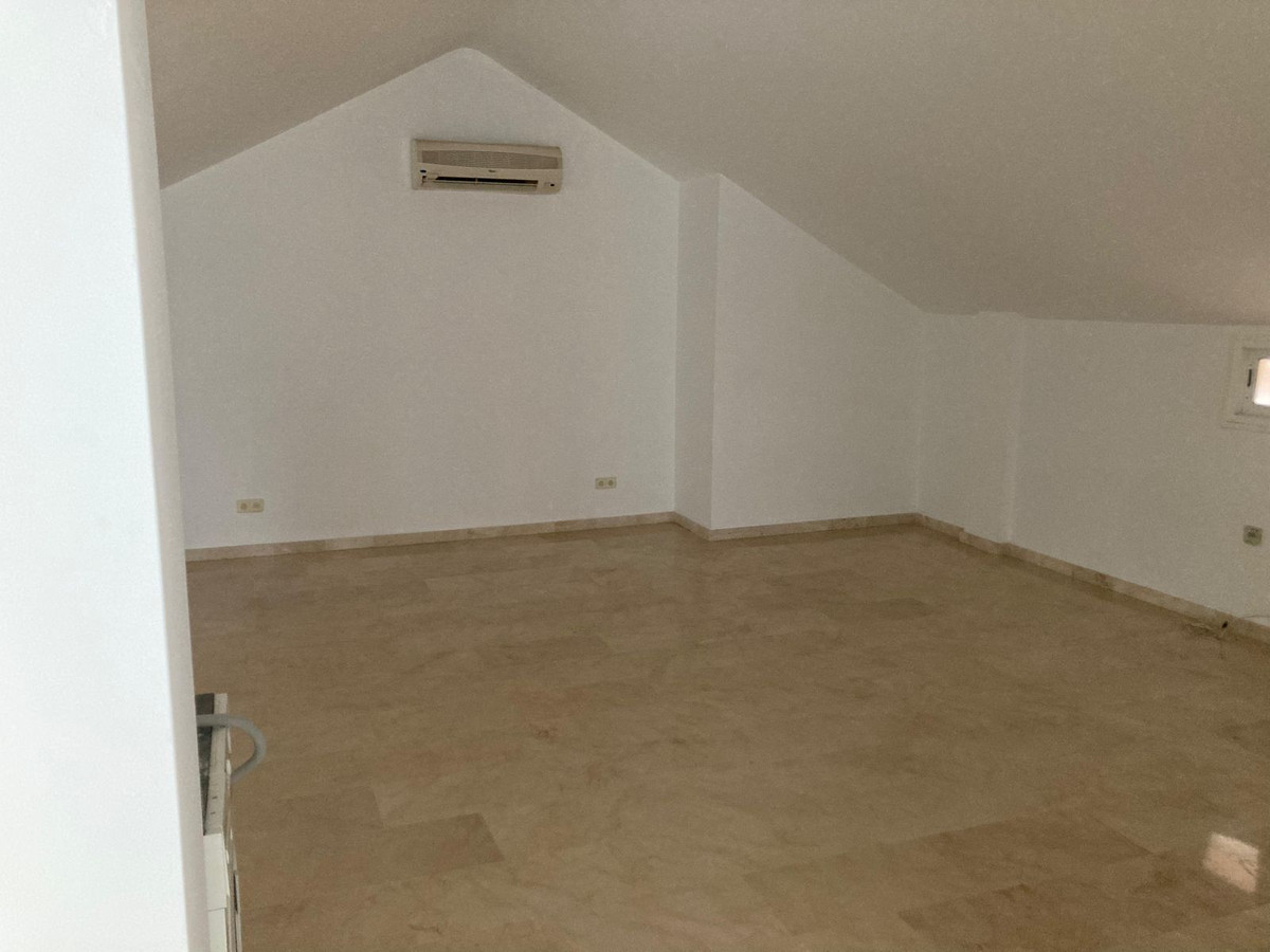 Property main view 33