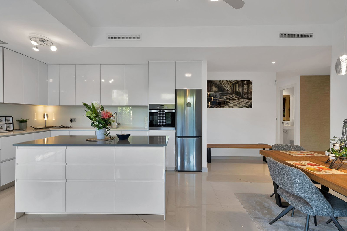 Appartement te koop in Cancelada | 3 slaapkamers H5294098