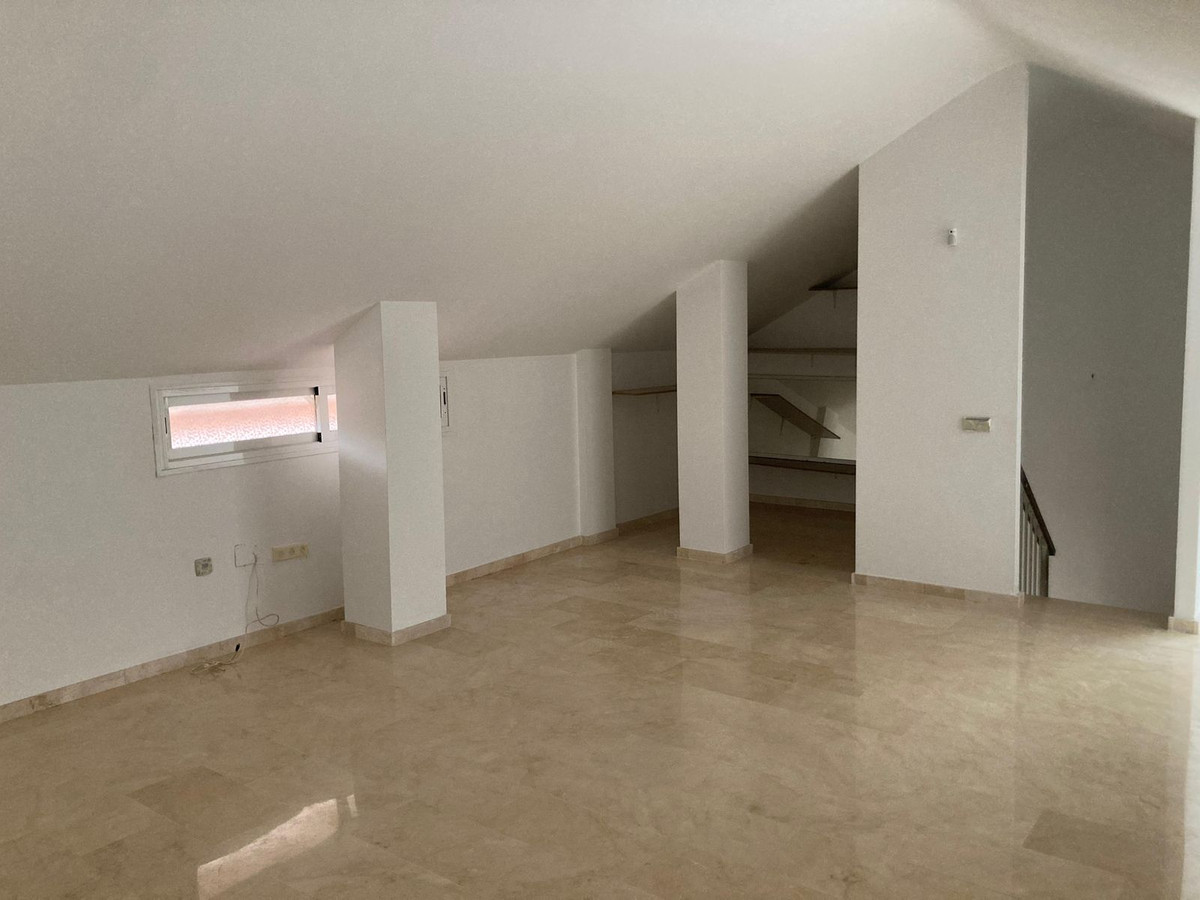 Property main view 32