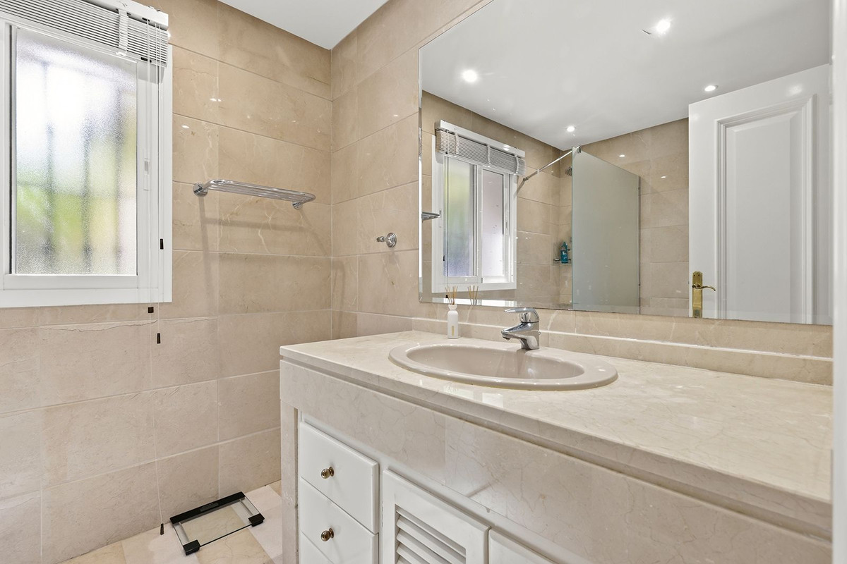 Property main view 40