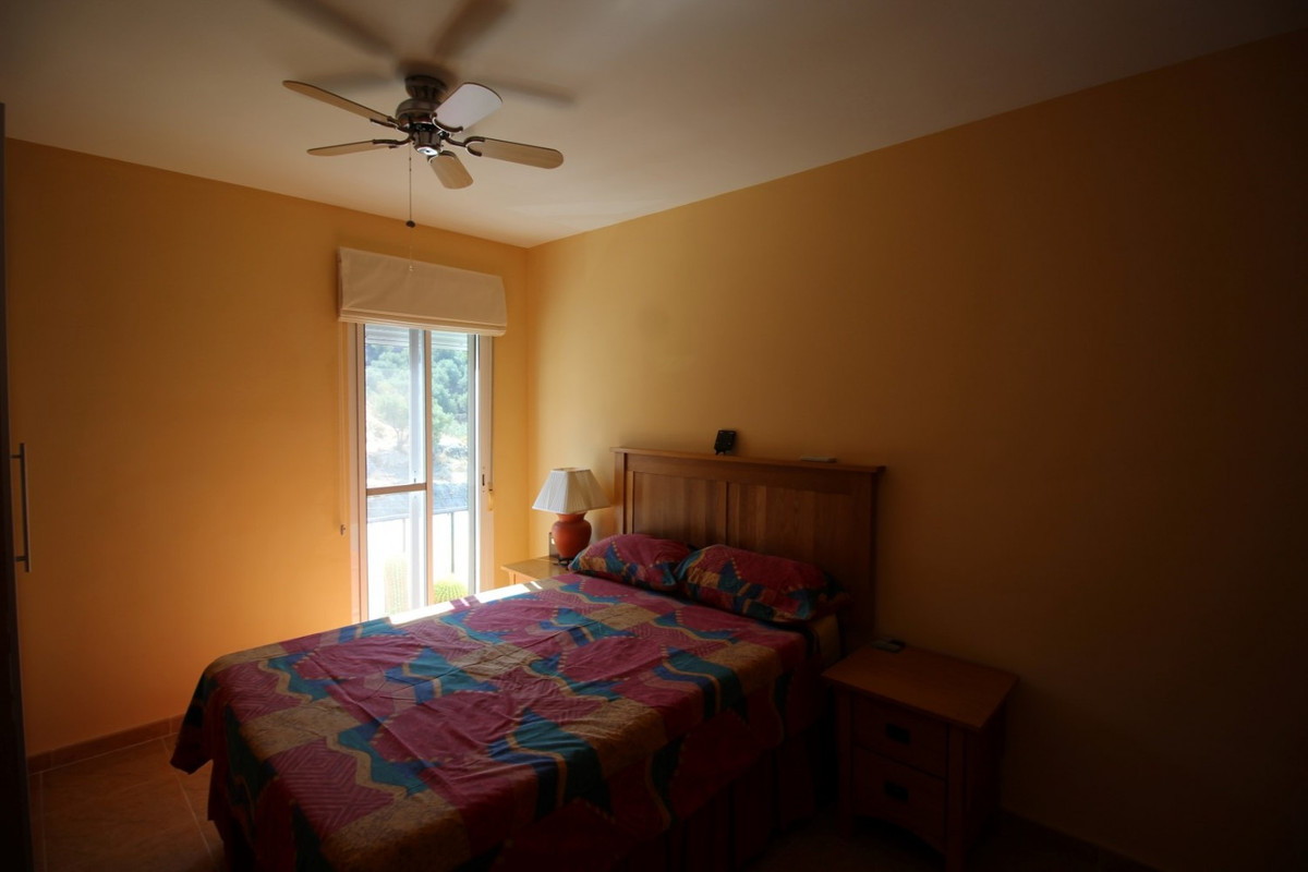 Tussenverdieping Appartement in Canillas de Aceituno-12