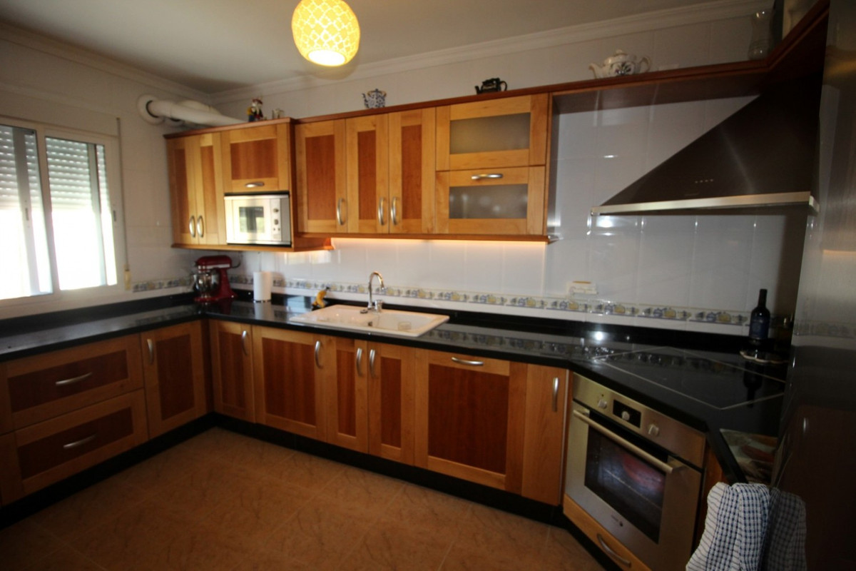Tussenverdieping Appartement in Canillas de Aceituno-5
