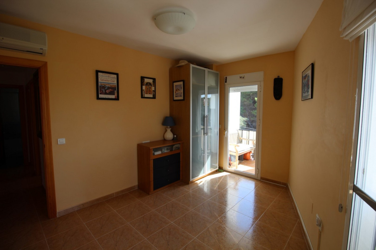 Tussenverdieping Appartement in Canillas de Aceituno-6