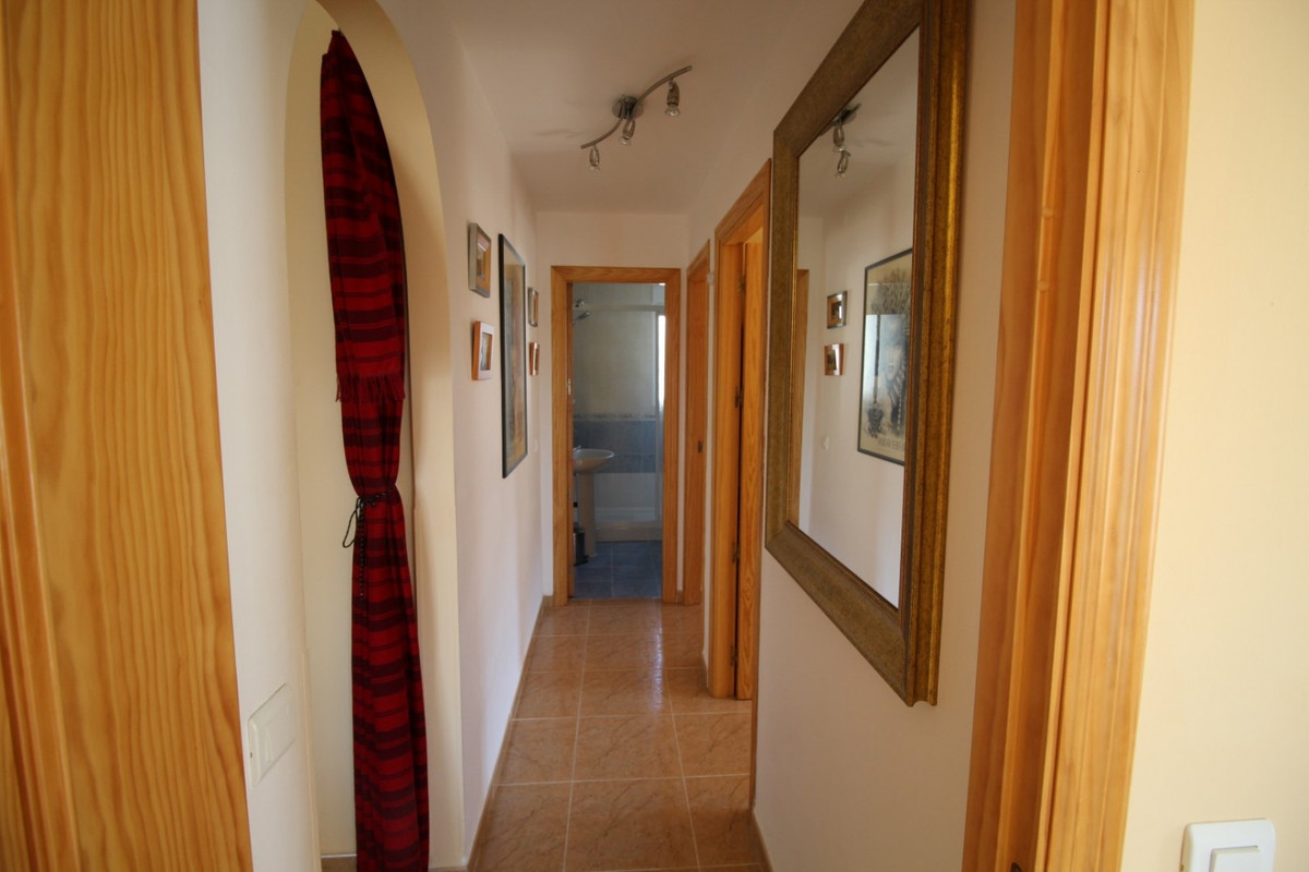 Tussenverdieping Appartement in Canillas de Aceituno-7