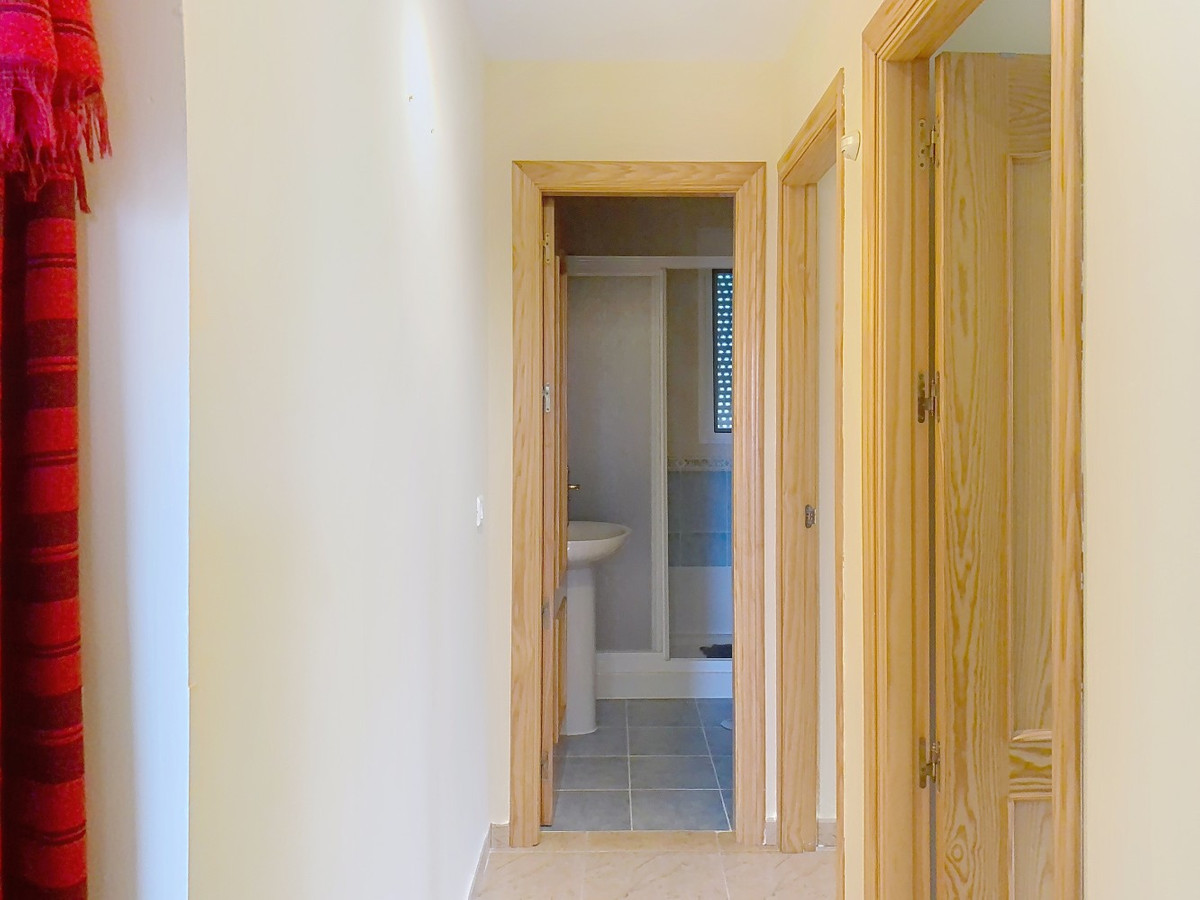 Tussenverdieping Appartement in Canillas de Aceituno-17
