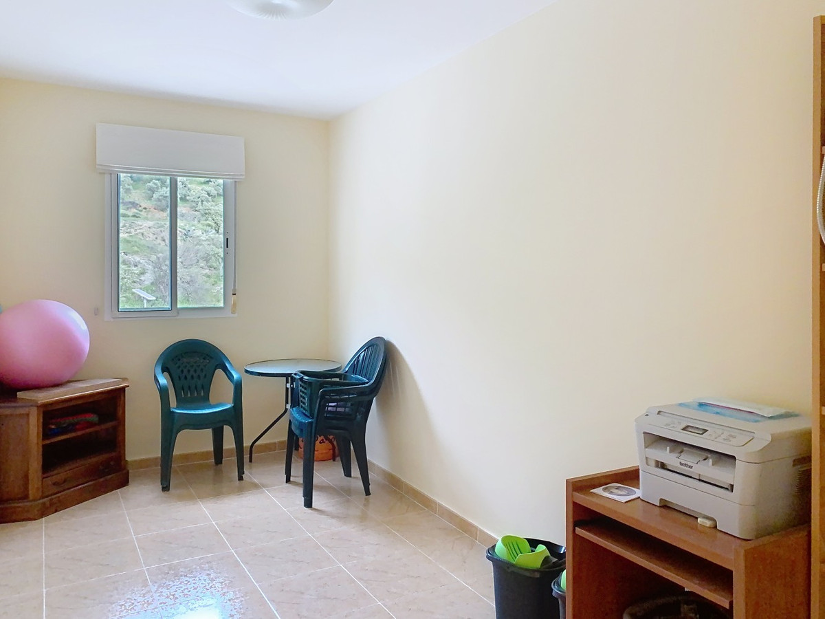 Tussenverdieping Appartement in Canillas de Aceituno-22