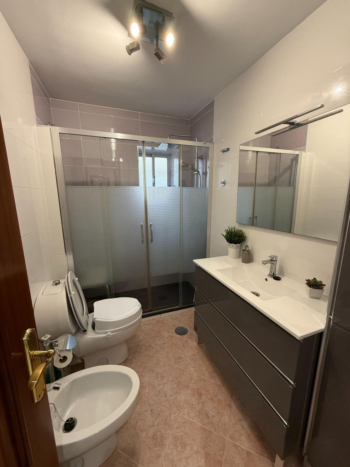 Appartement te koop in Capuchinos | 3 slaapkamers H5170852