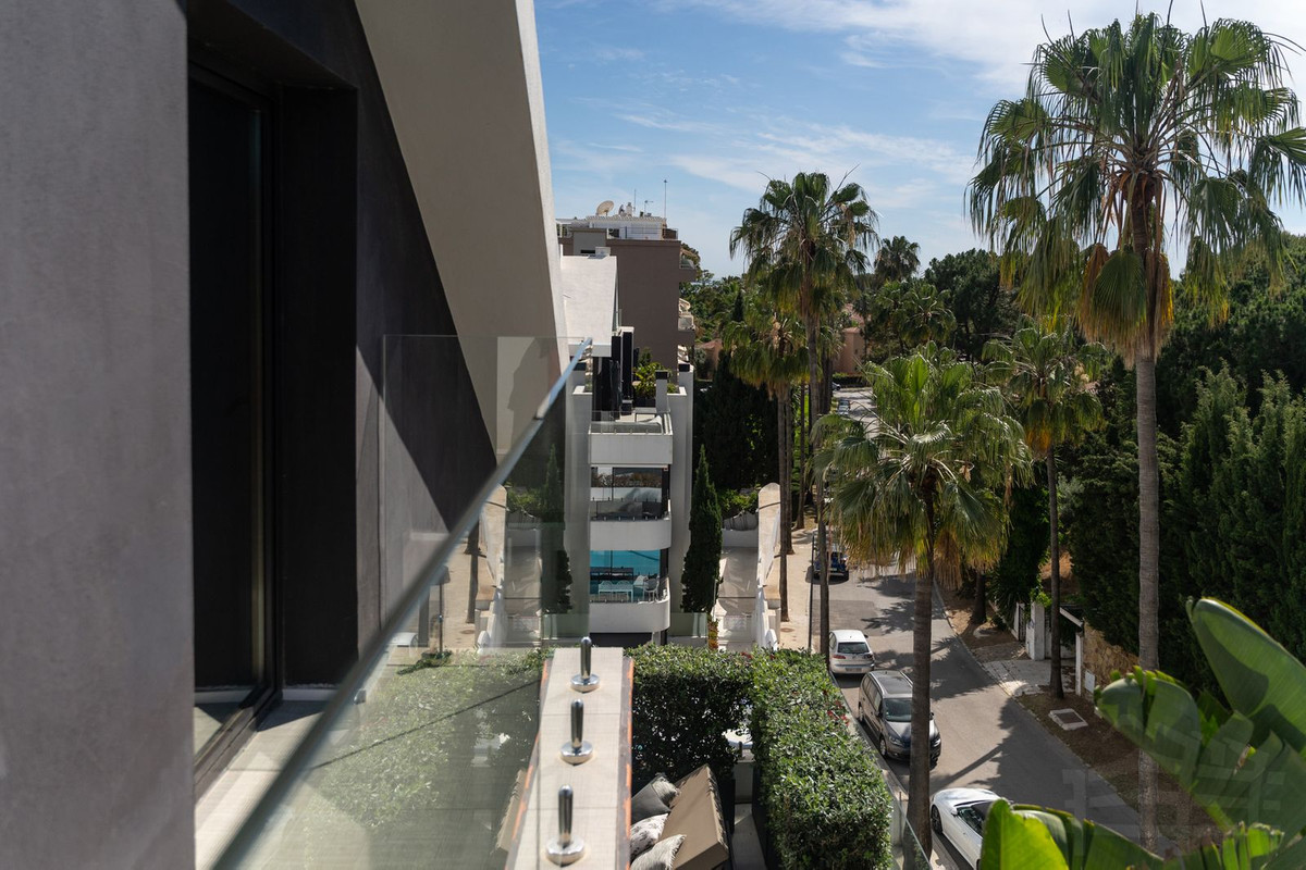 Property main view 33
