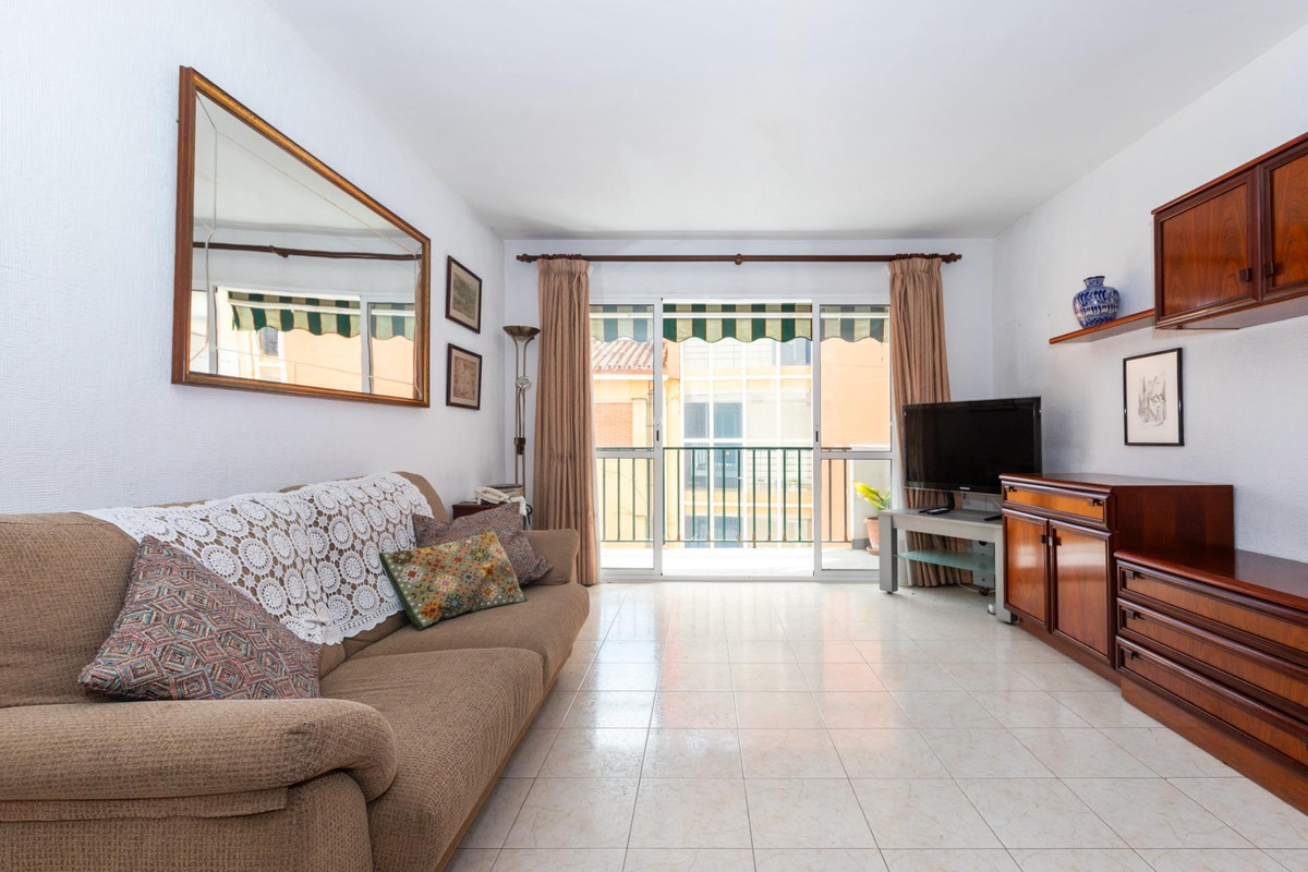 Begane grond appartement in Carranque-1