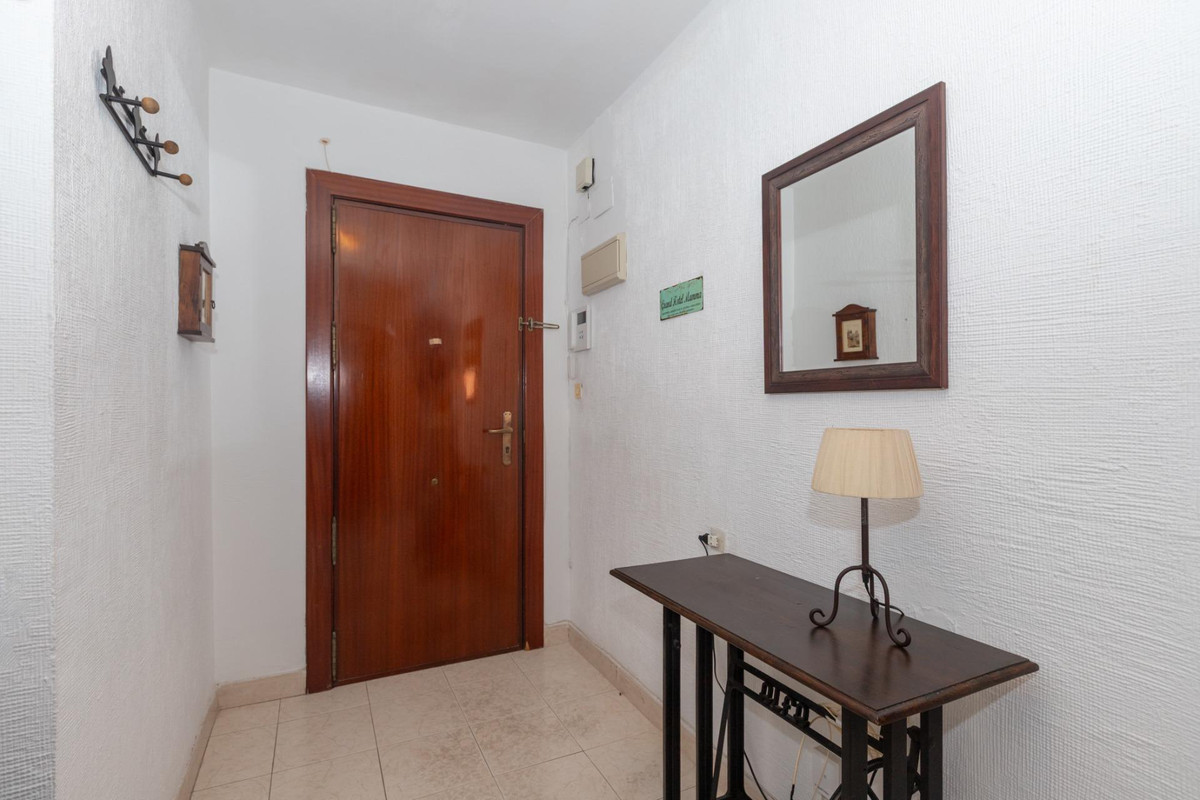 Begane grond appartement in Carranque-16