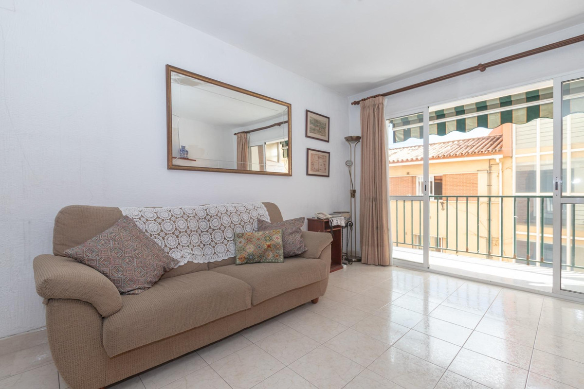 Begane grond appartement in Carranque-19