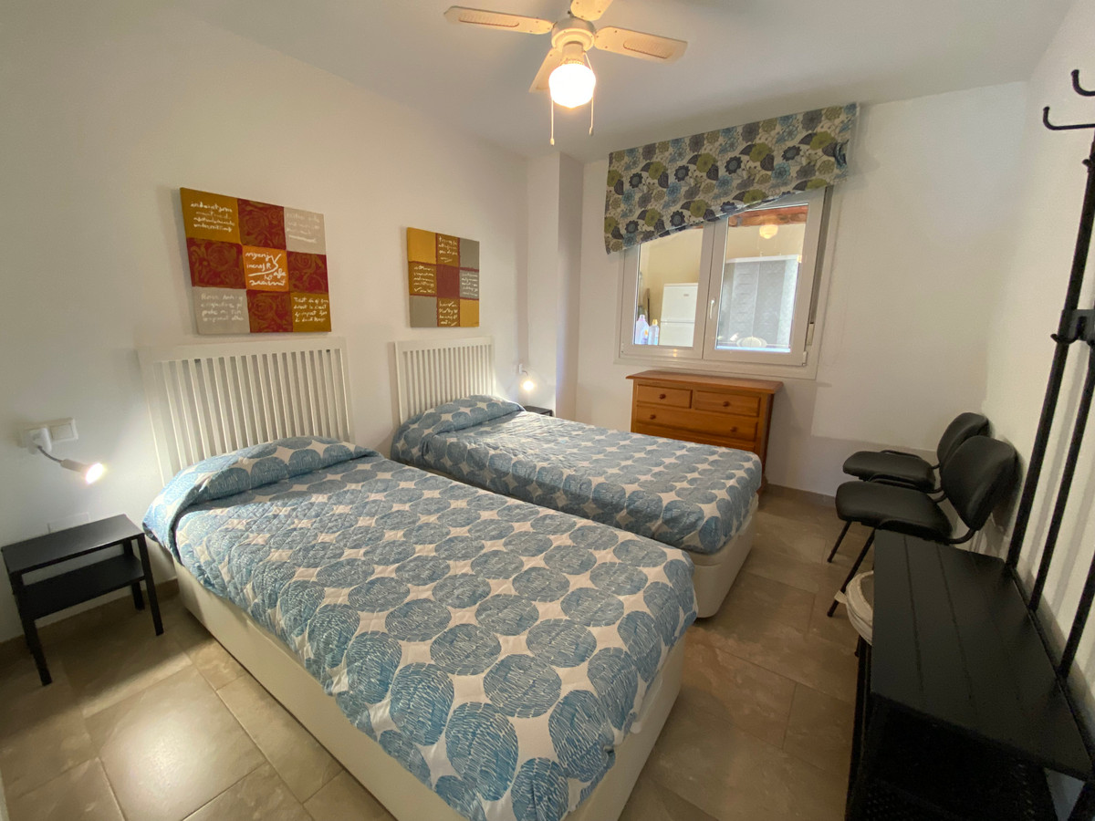 Begane grond appartement in Carvajal-25