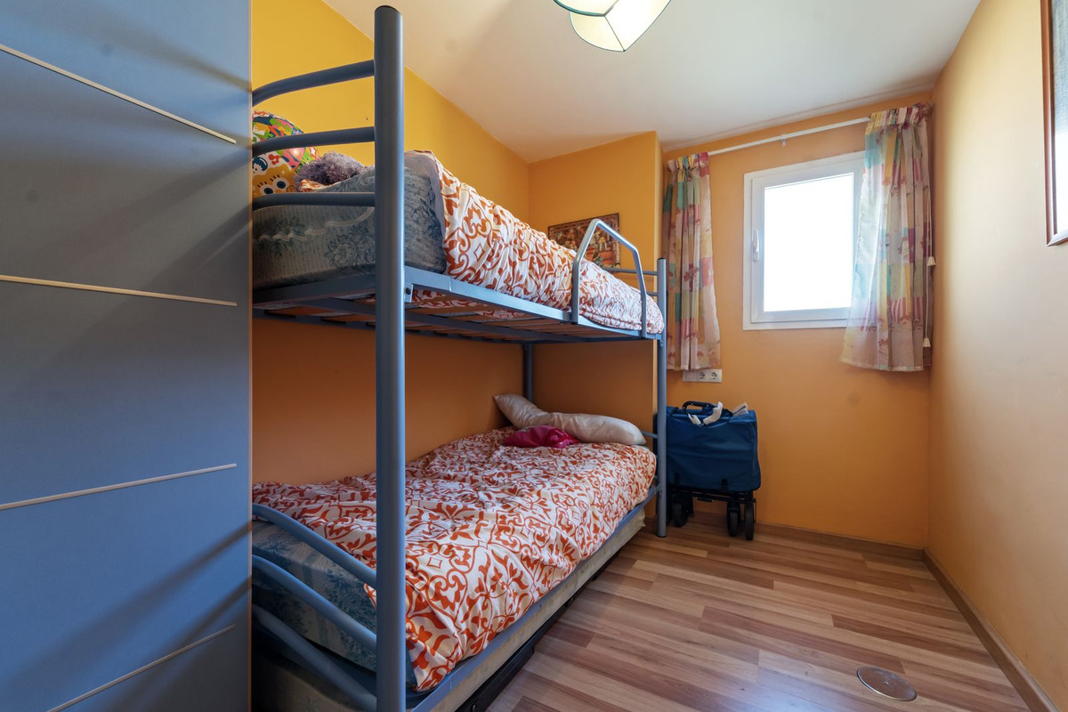 Tussenverdieping Appartement in Carvajal-9
