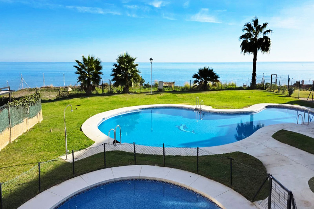 Appartement te koop in Carvajal | 2 slaapkamers H5255395