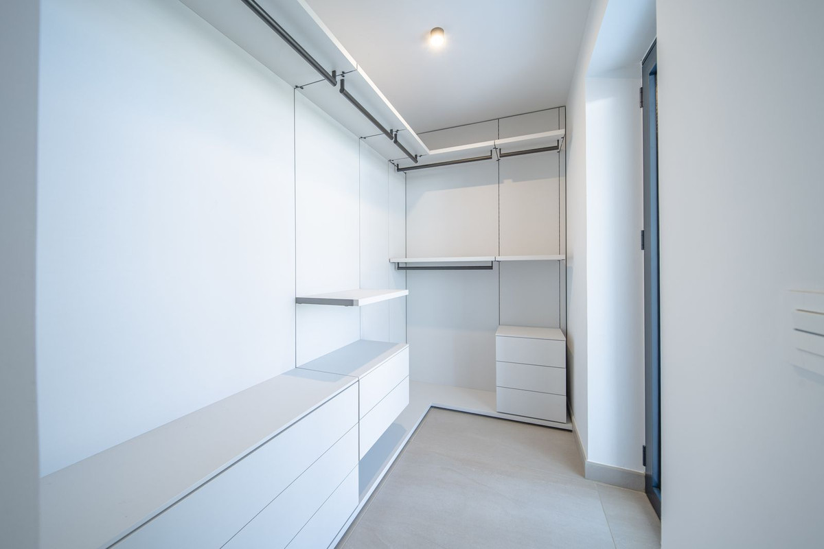 Appartement te koop in Carvajal | 4 slaapkamers H5338576