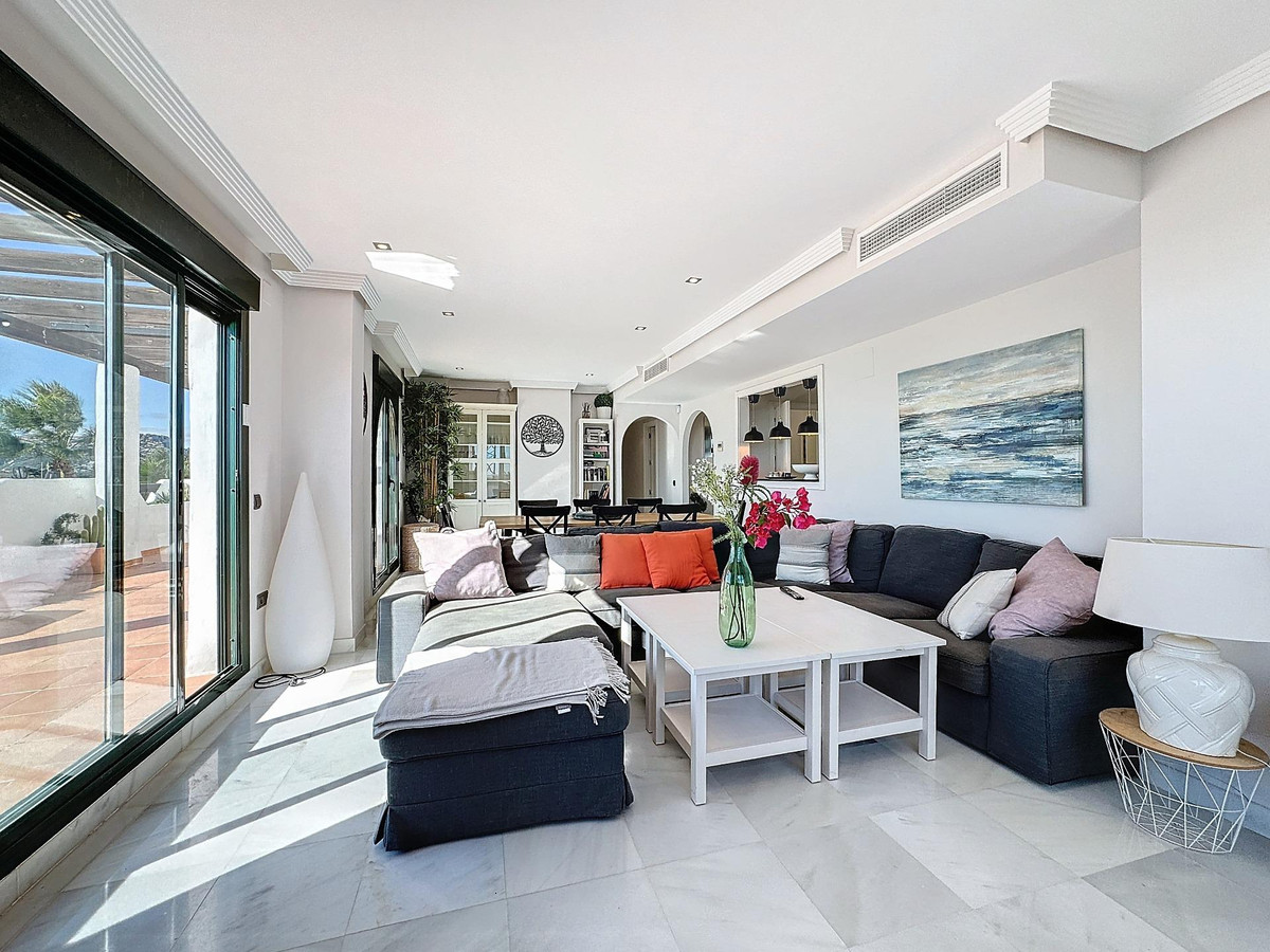 Penthouse te koop in Casares | 4 slaapkamers H5027140