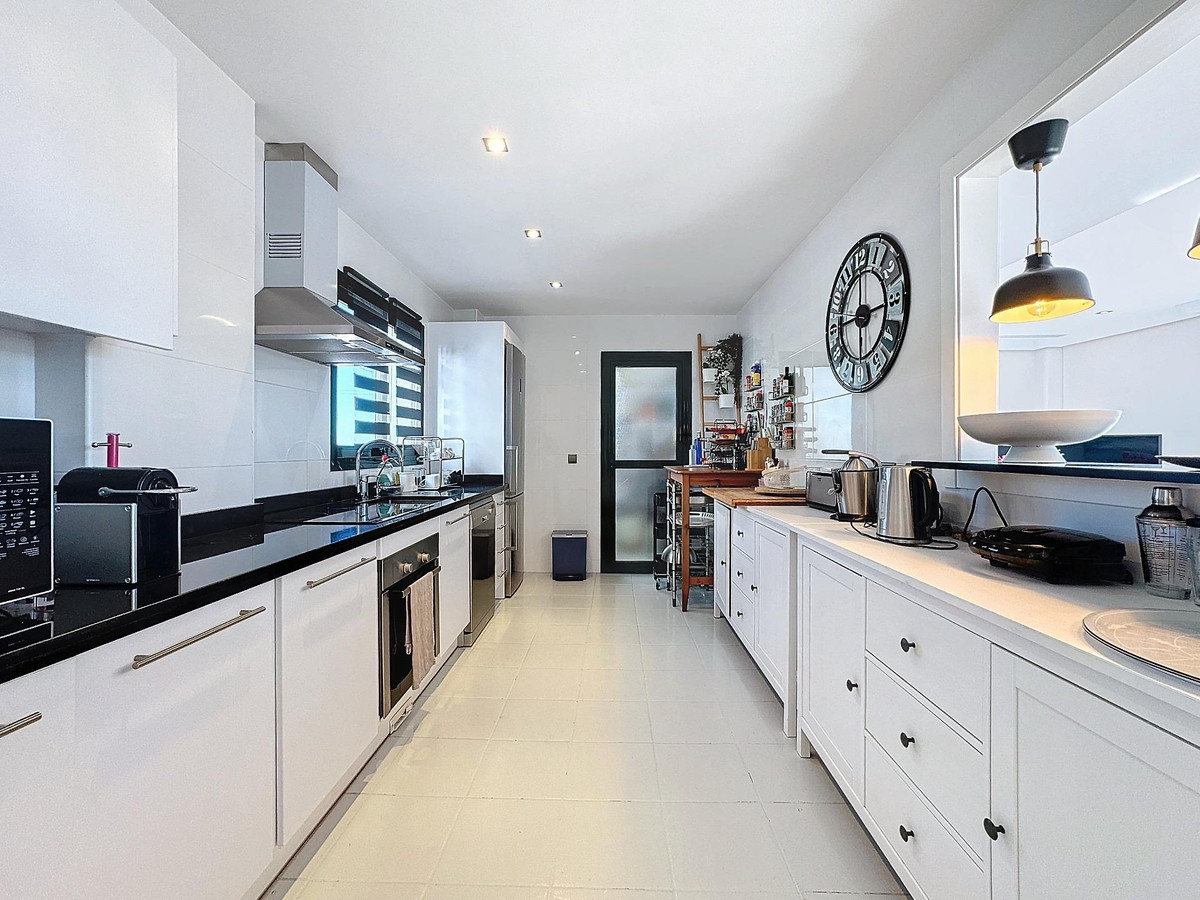 Penthouse te koop in Casares | 4 slaapkamers H5027140