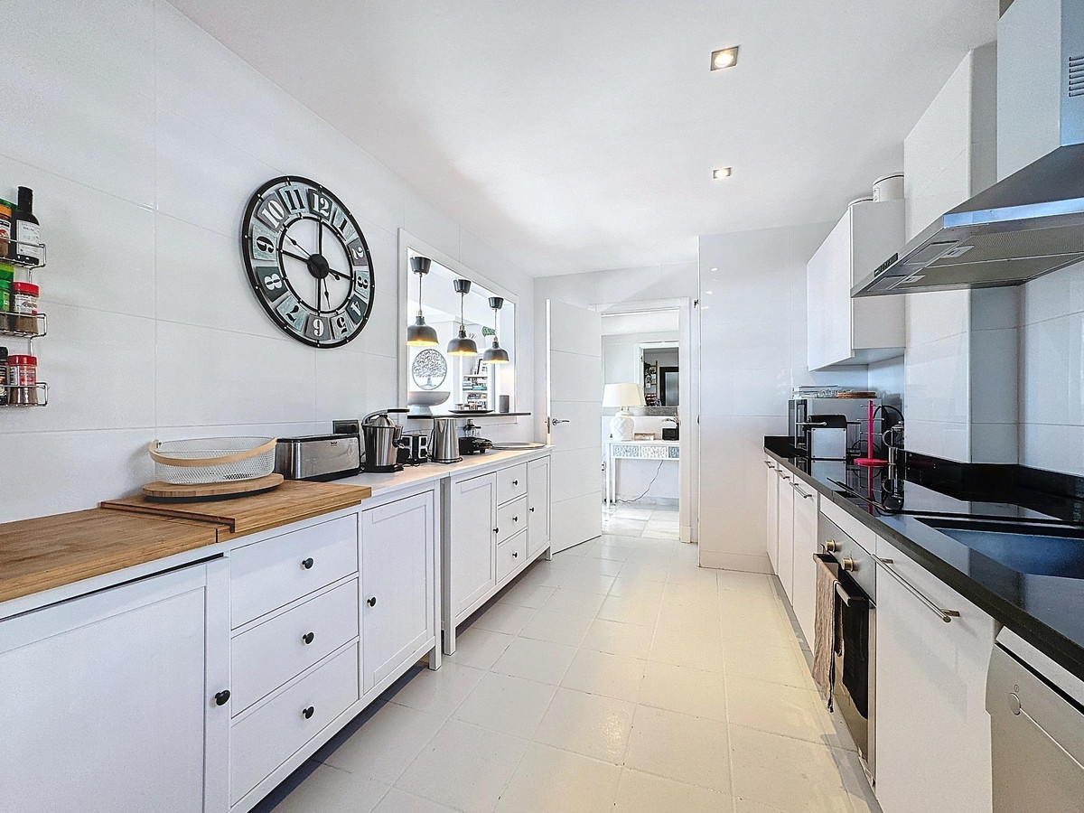 Penthouse te koop in Casares | 4 slaapkamers H5027140