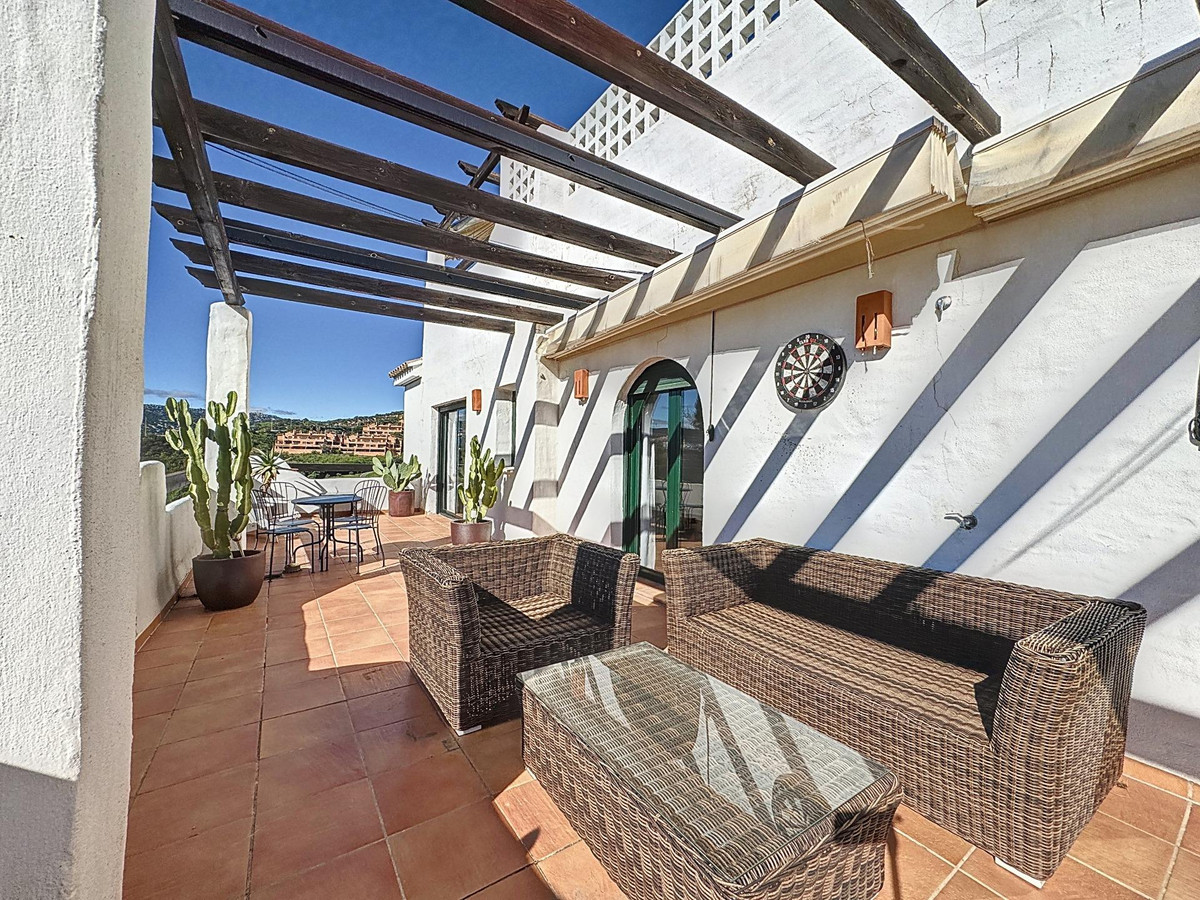 Penthouse te koop in Casares | 4 slaapkamers H5027140
