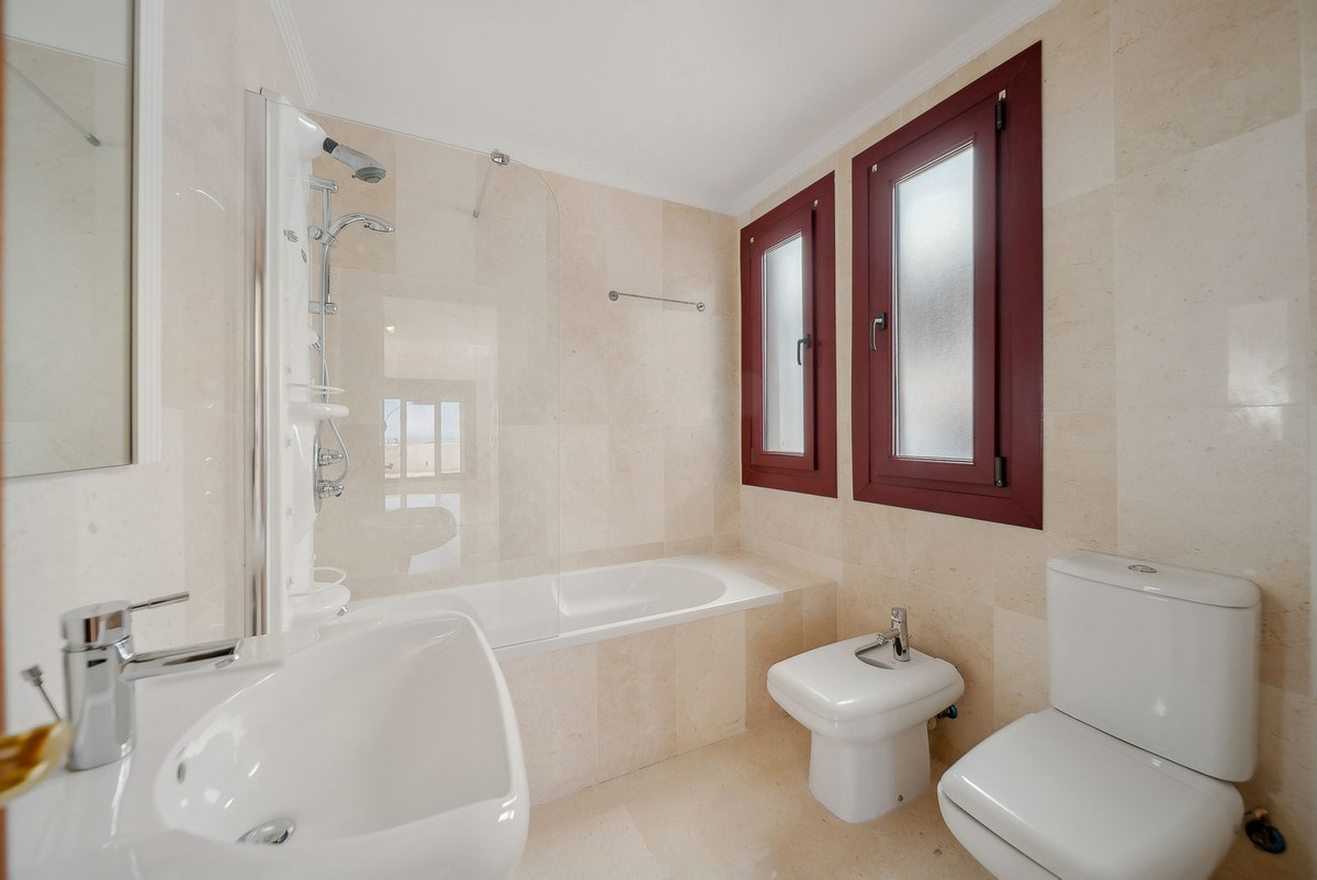 Penthouse te koop in Casares | 2 slaapkamers H5057749