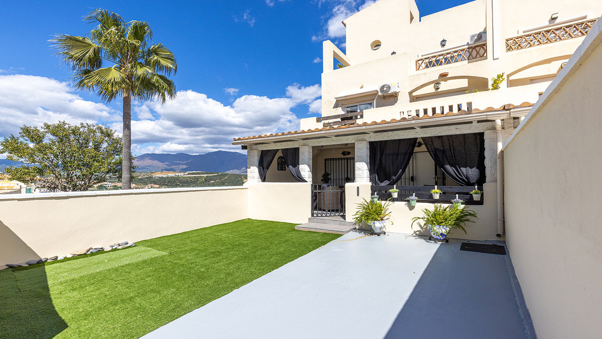 Appartement te koop in Casares | 2 slaapkamers H5058778