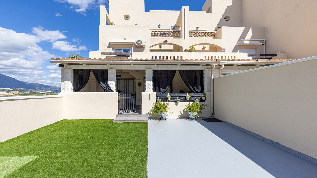 Appartement te koop in Casares | 2 slaapkamers H5058778