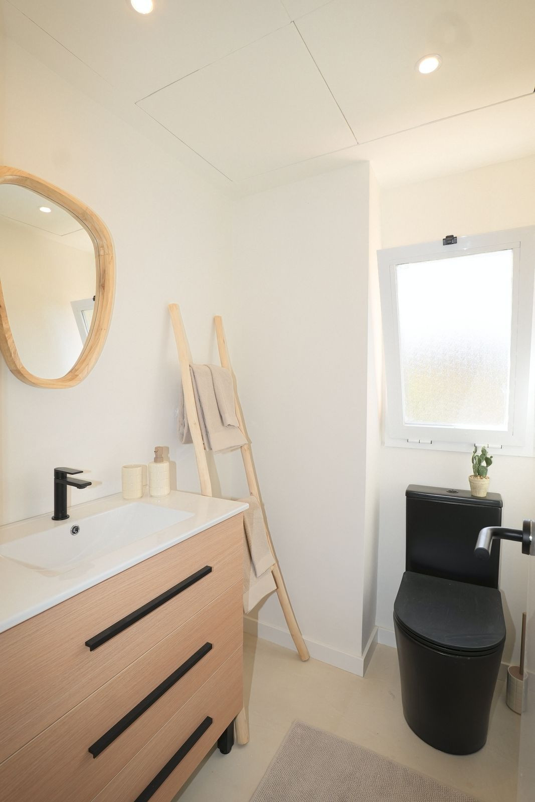 Penthouse te koop in Casares | 2 slaapkamers H5084185