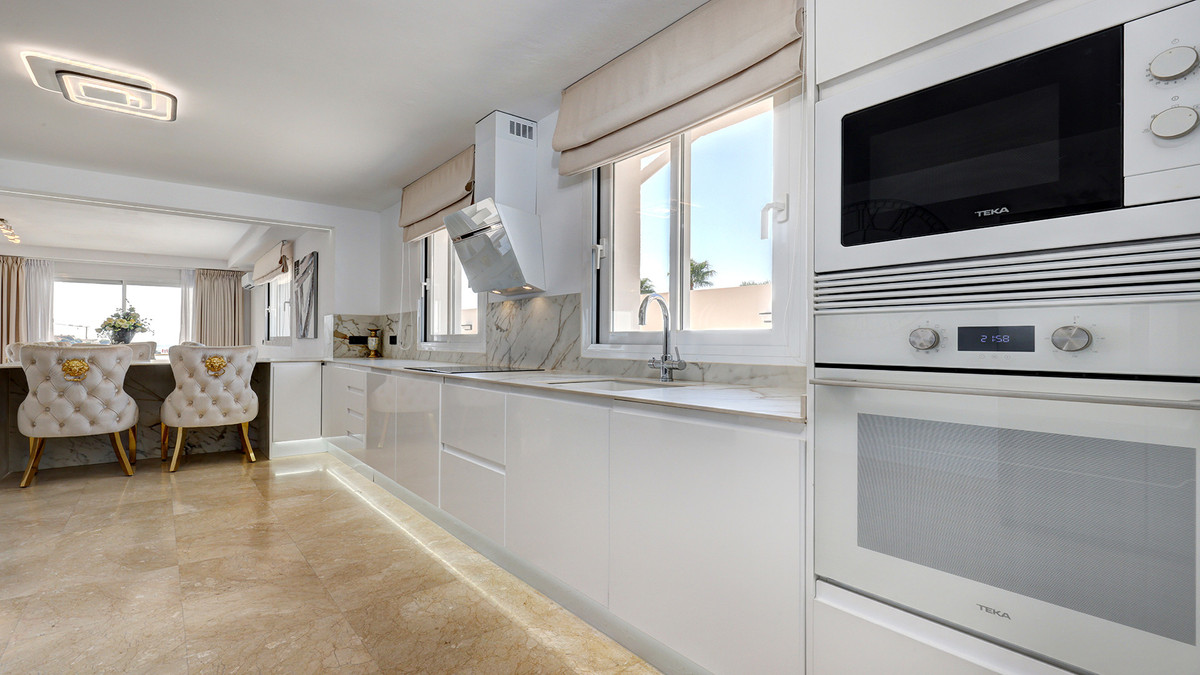 Huis te koop in Casares | 5 slaapkamers H5134810