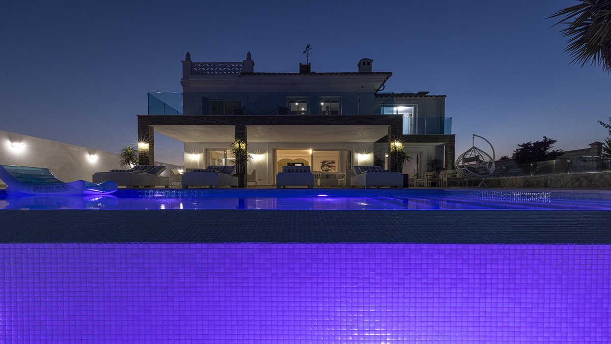 Huis te koop in Casares | 5 slaapkamers H5134810