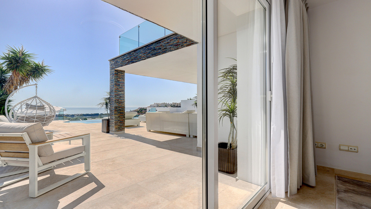 Huis te koop in Casares | 5 slaapkamers H5134810