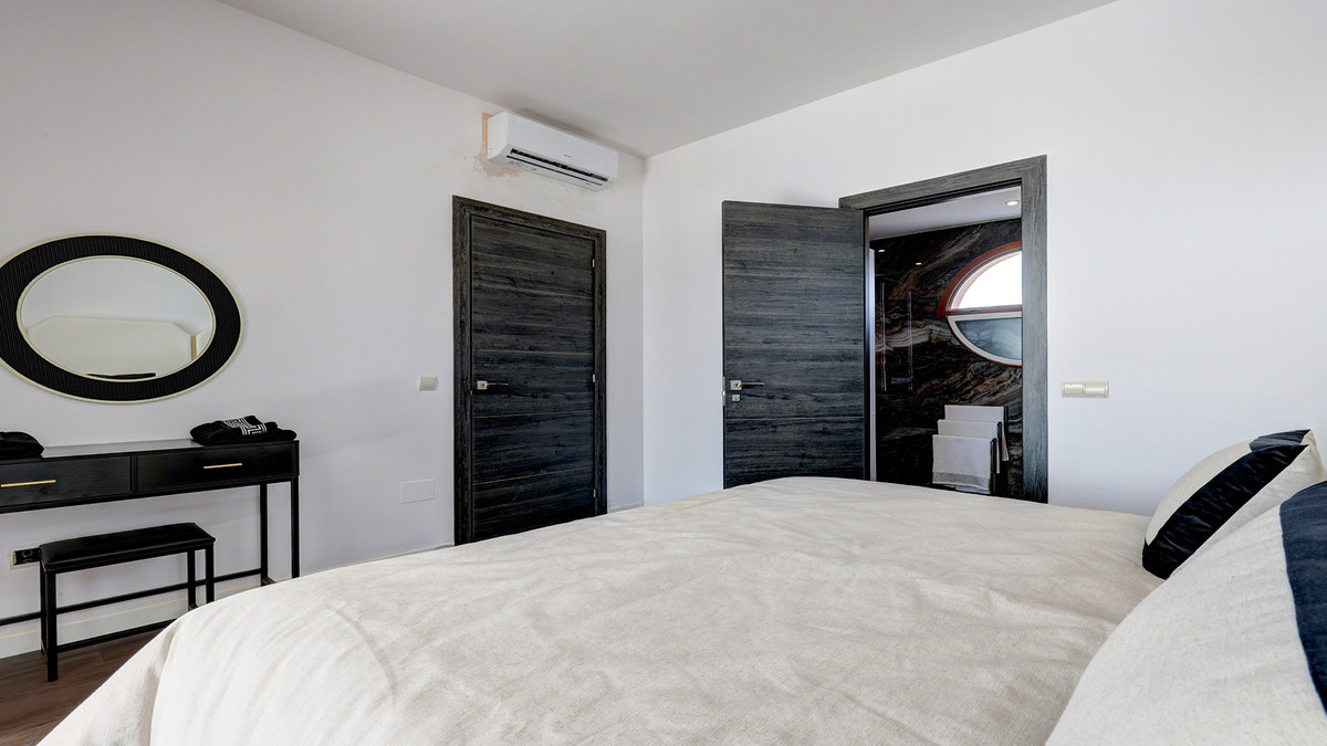 Huis te koop in Casares | 5 slaapkamers H5134810
