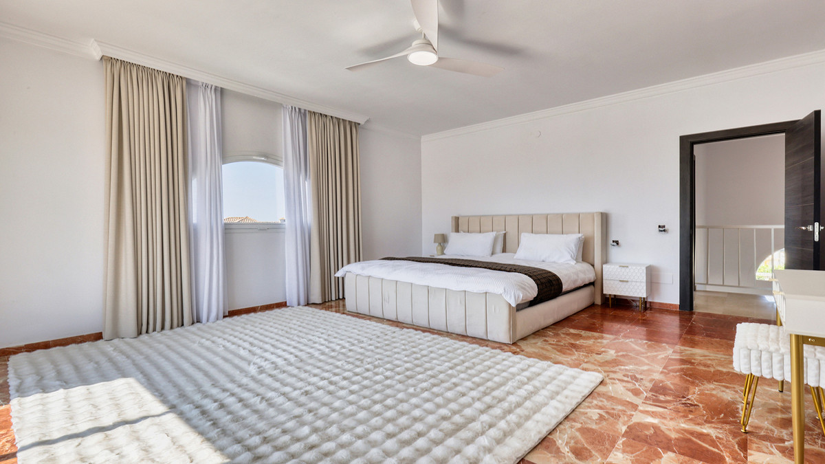 Huis te koop in Casares | 5 slaapkamers H5134810