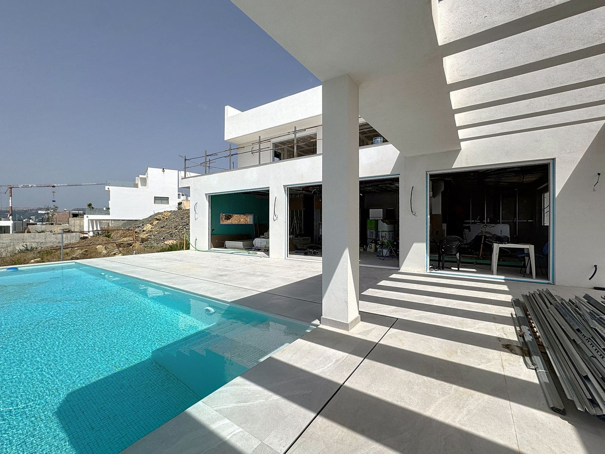 Appartement te koop in Casares | 4 slaapkamers H5143879