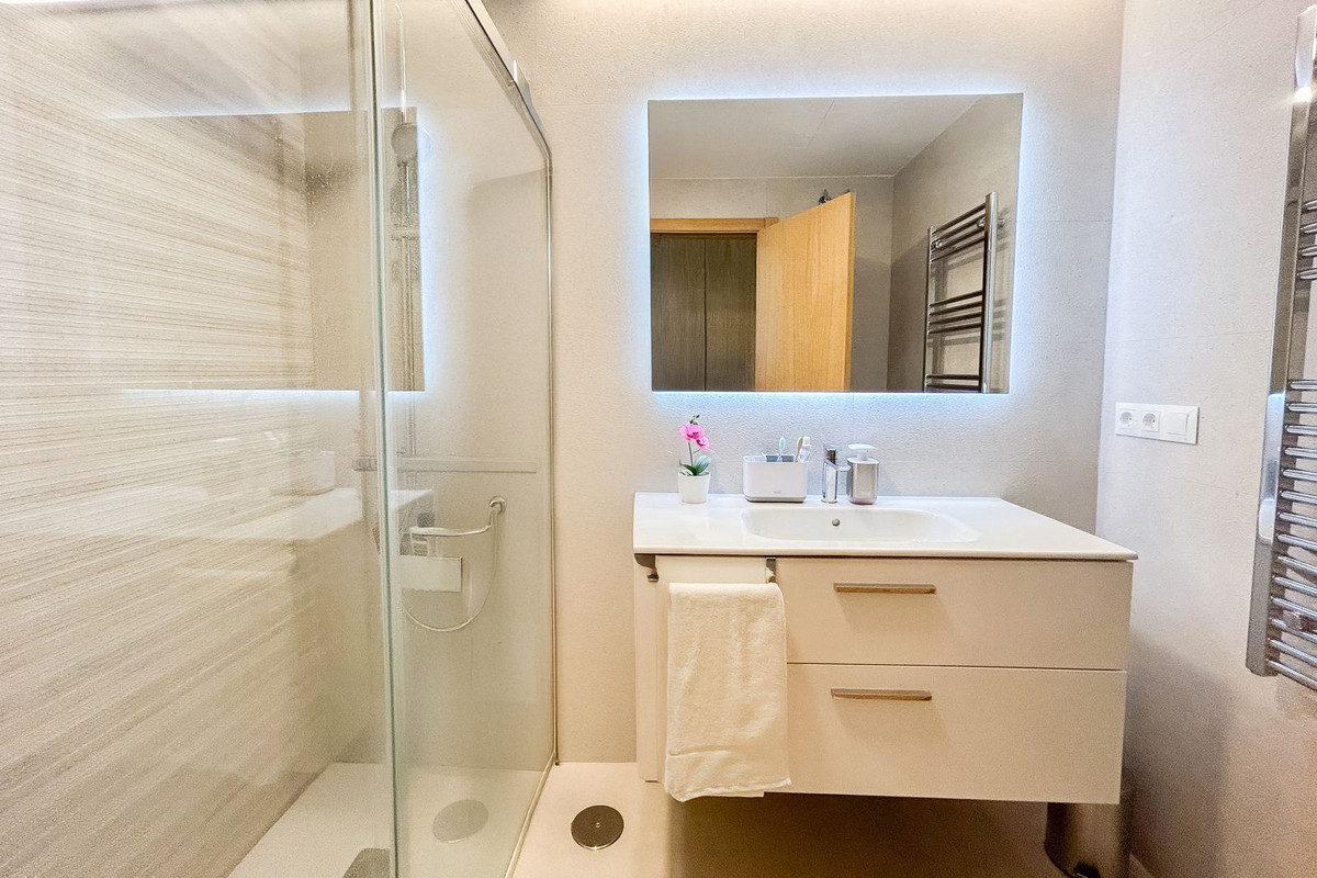 Appartement te koop in Casares | 2 slaapkamers H5153041