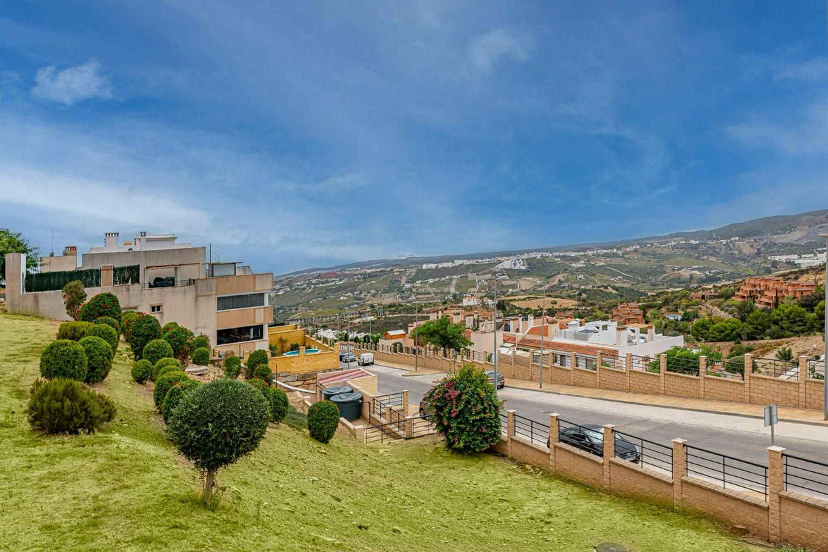 Appartement te koop in Casares | 3 slaapkamers H5155966